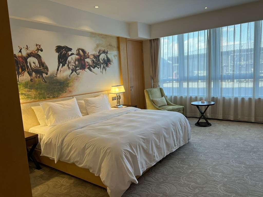 & Preference Hualing מלון 5*