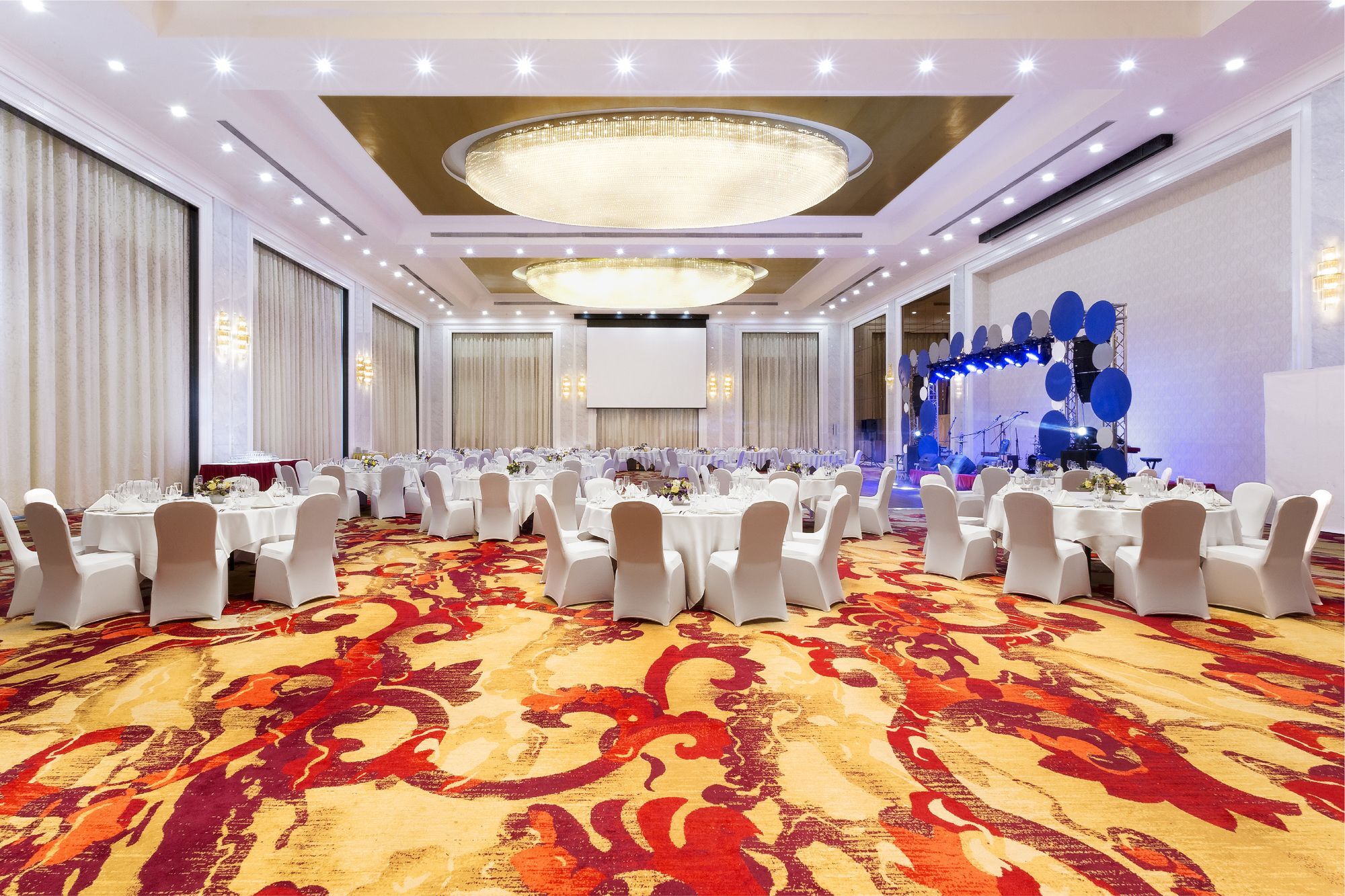 & Preference Hualing Отель 5*