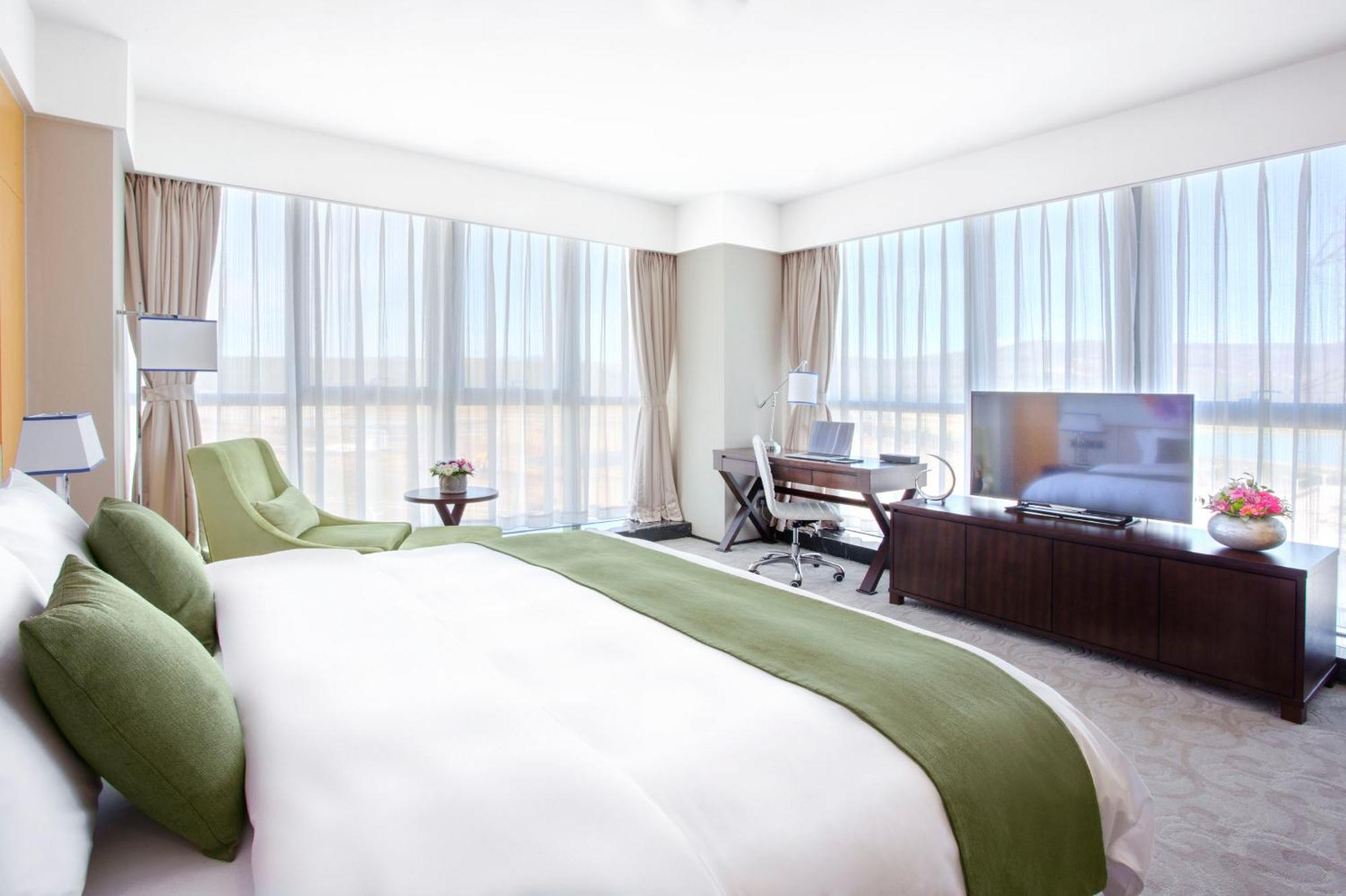 Hotel & Preference Hualing