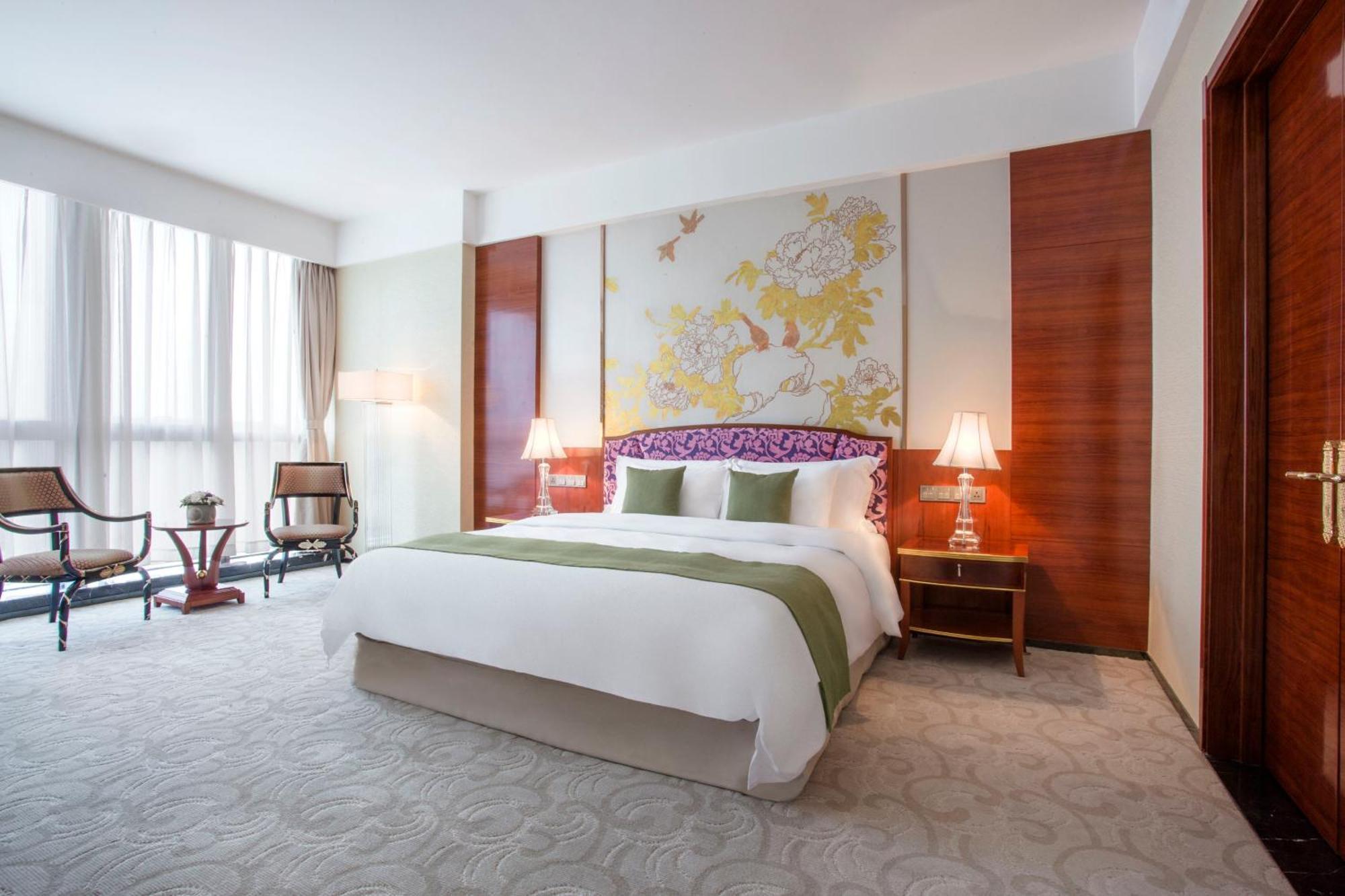 & Preference Hualing Otel